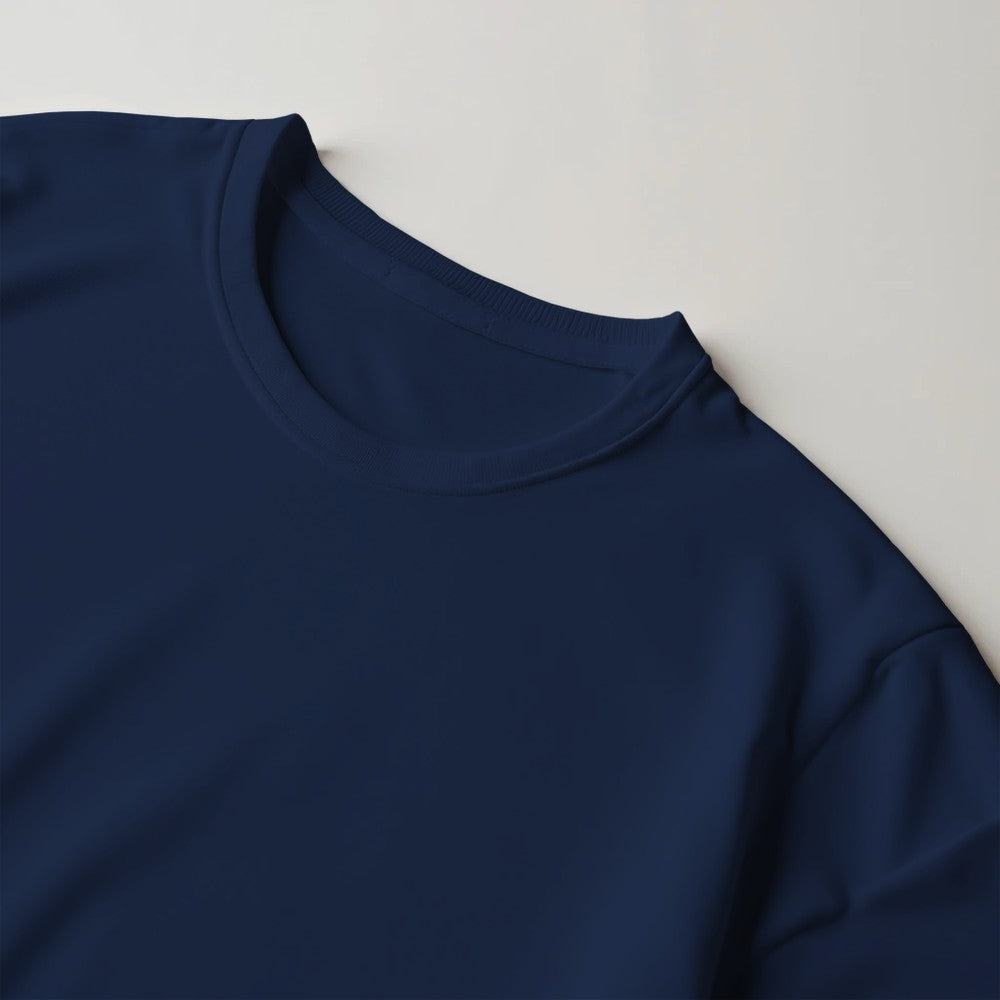 Navy blue men's short-sleeve crew-neck T-shirt, close-up of neckline.