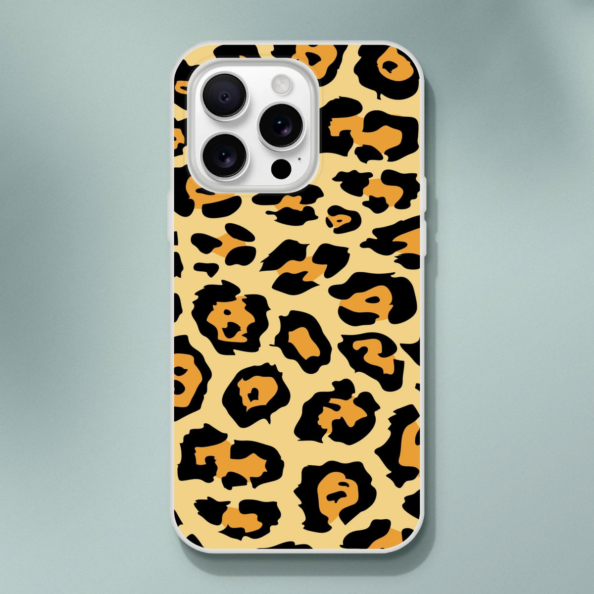 Classic leopard-print iPhone case for iPhone 13–16 with retro animal print design